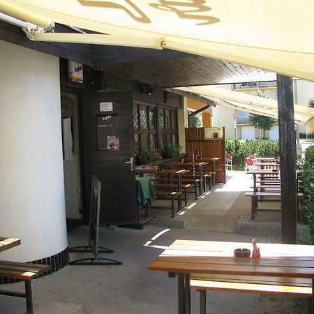 Hotel & Restaurant Signal Pardubice Eksteriør bilde