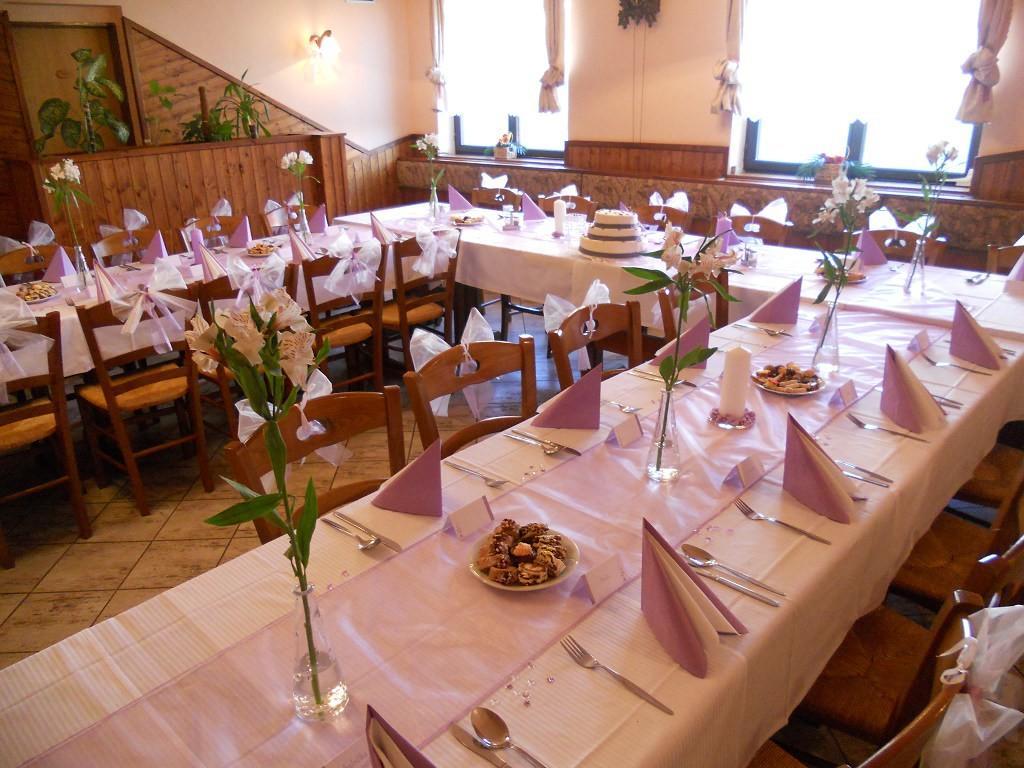 Hotel & Restaurant Signal Pardubice Eksteriør bilde